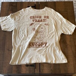 AE Oversized Snoopy Halloween Graphic T-Shirt